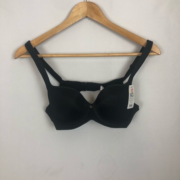 Essential Bodywear Bra Style 6111 New With Tags Size 34A Underwire - Picture 1 of 9